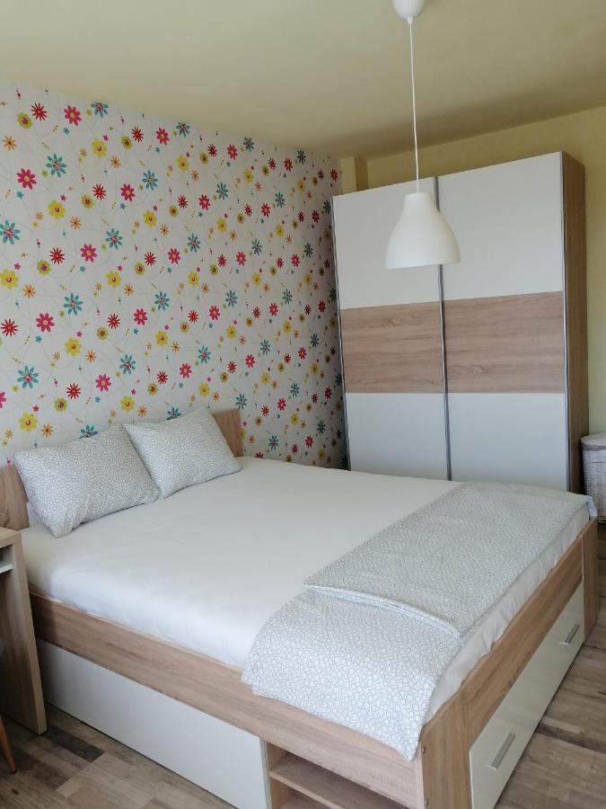 Yanakiev'S Central Apartment Burgas Ngoại thất bức ảnh