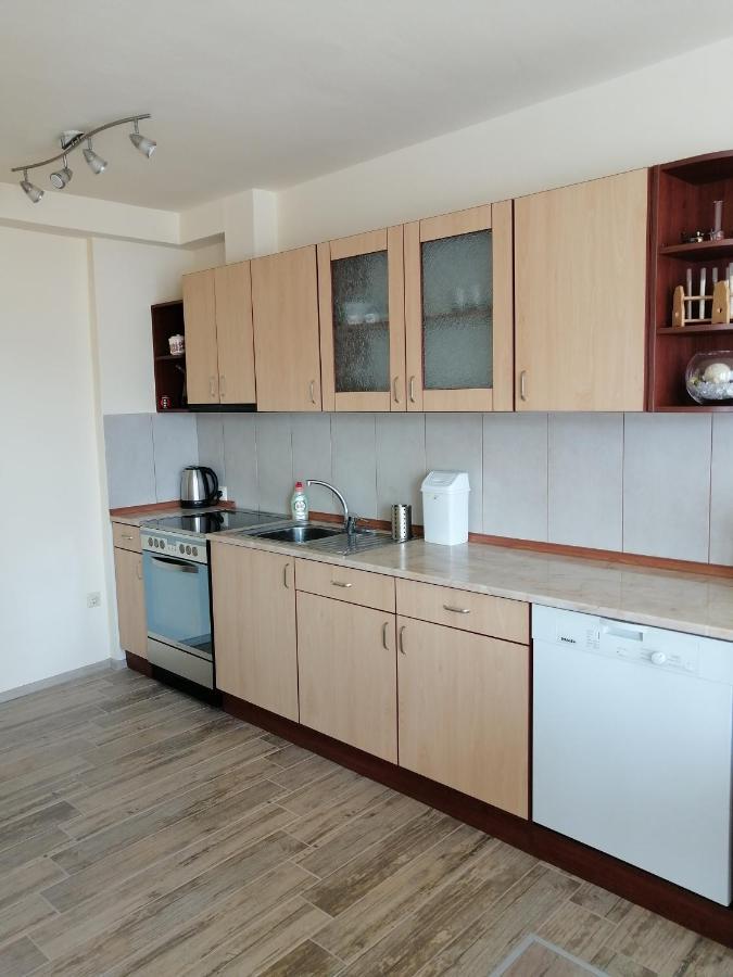 Yanakiev'S Central Apartment Burgas Ngoại thất bức ảnh