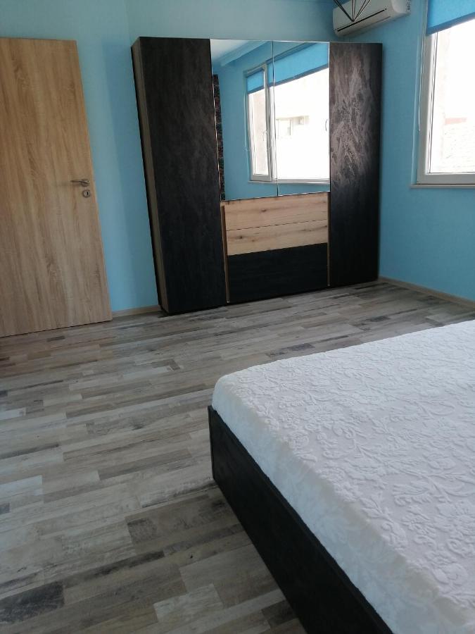 Yanakiev'S Central Apartment Burgas Ngoại thất bức ảnh