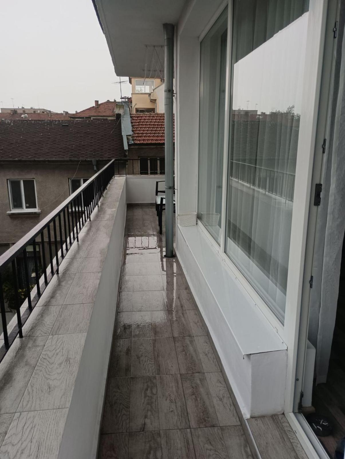 Yanakiev'S Central Apartment Burgas Ngoại thất bức ảnh